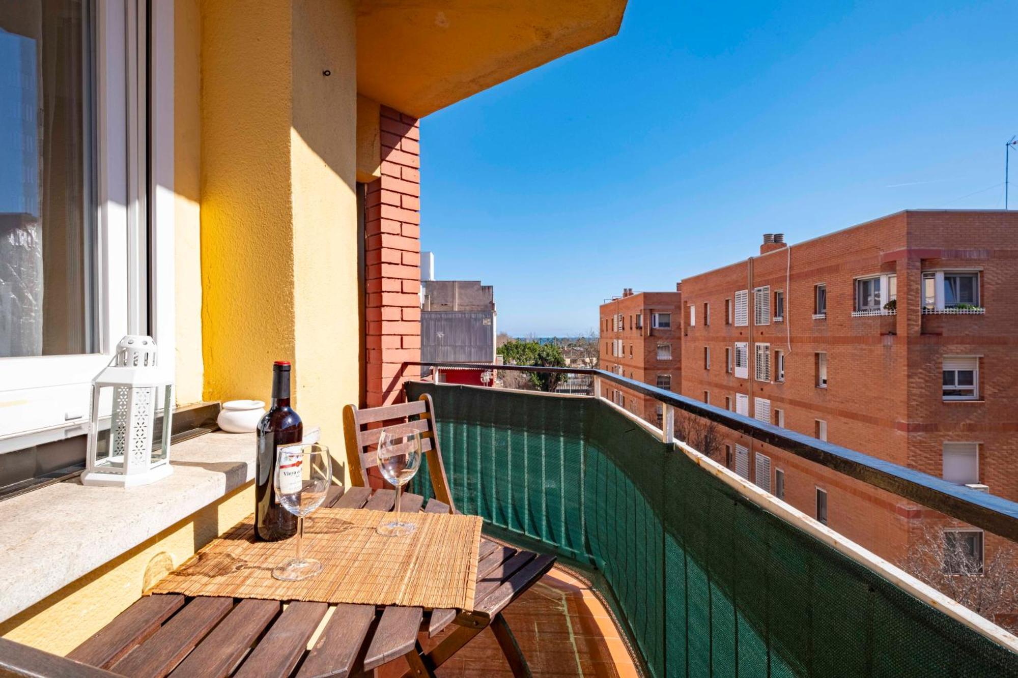 Апартаменты 5 Min To The Sea And 15 Min To Barcelona Center Сан-Адриан-де-Бесос Экстерьер фото